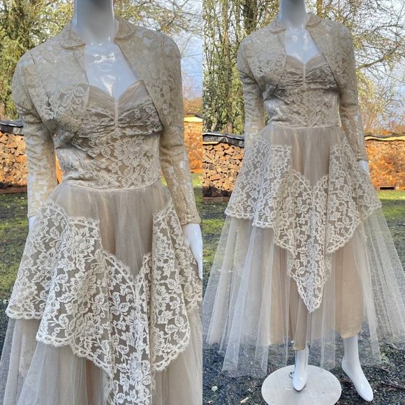 Dresses & Skirts - Vintage 1950’s Champagne Tulle Wedding Dress Shelf Bust Lace Bolero XXS